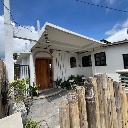 Villa De La Rose 1 Bedroom Ungasan Екстериор снимка
