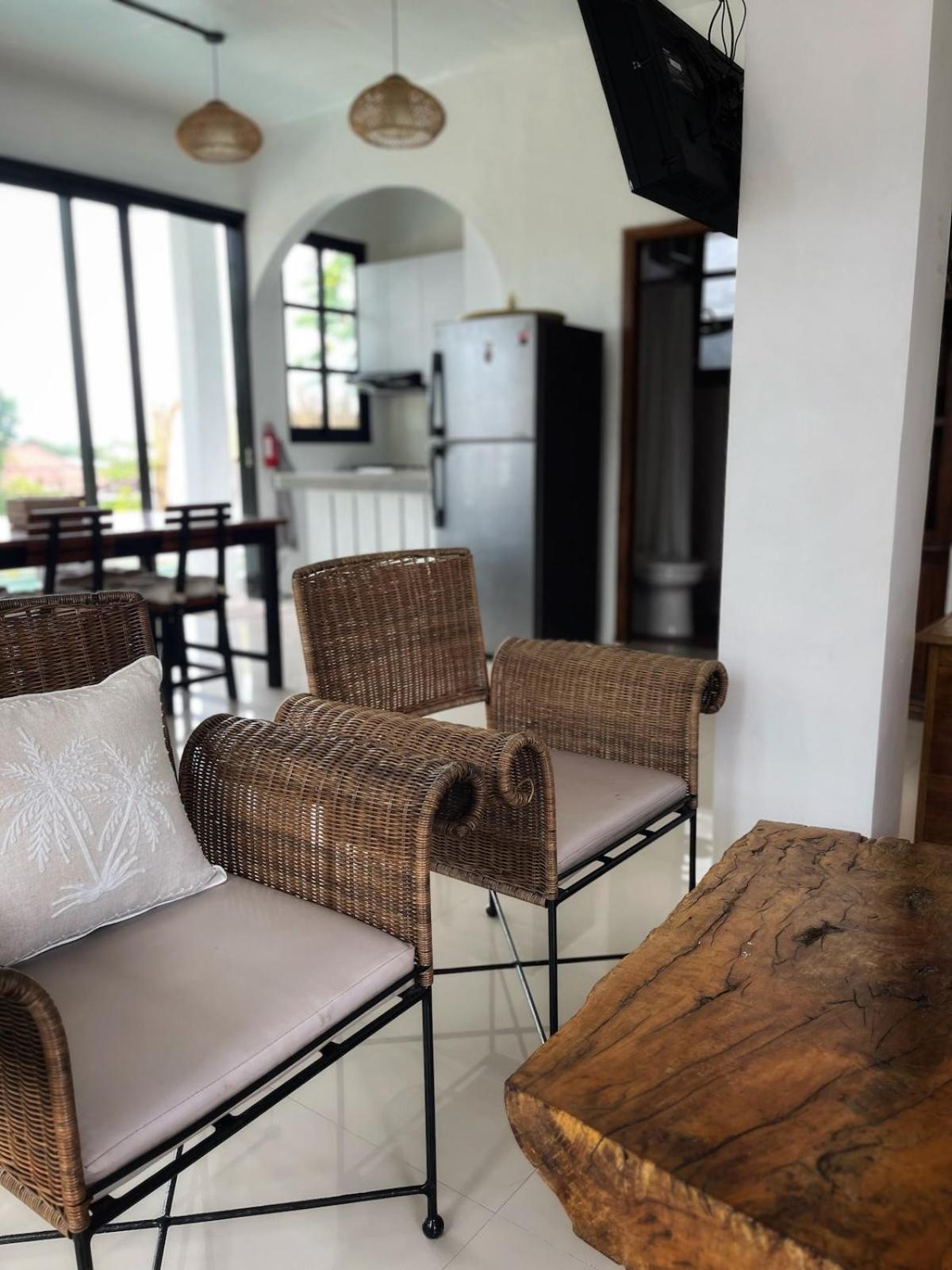Villa De La Rose 1 Bedroom Ungasan Екстериор снимка